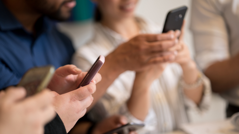 Social Media Addiction - Shanti Mindcare Blog